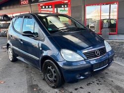 Blau Gebraucht 2002 Mercedes A140 Classic Limousine | 1.599 € (Fairer Preis)