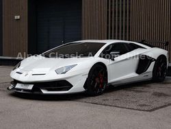 Weiß Gebraucht 2019 Lamborghini Aventador Coupé | 579.900 € (Etwas zu teuer)