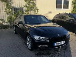 Schwarz Gebraucht 2012 BMW 320 Kombi | 15.000 €