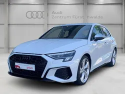 Weiss Gebraucht 2024 Audi S3 Ambiente Limousine | 49.925 € (Teuer)