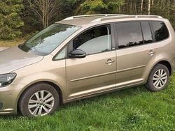 Beige Gebraucht 2011 VW Touran Style Van / Kleinbus | 8.000 € (Fairer Preis)