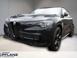 Schwarz Gebraucht 2024 Alfa Romeo Stelvio Veloce SUV | 45.990 € (Teuer)