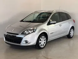 Silber Gebraucht 2012 Renault Clio IV Expression Limousine | 4.990 € (Guter Preis)