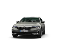 Gebraucht 2025 BMW 540 Efficient Dynamics Kombi | 44.655 €