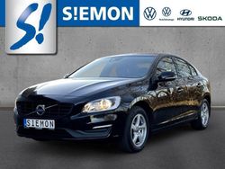 Schwarz Gebraucht 2018 Volvo S60 Momentum Limousine | 15.930 € (Superpreis)