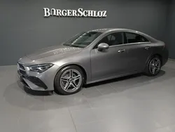 Grau metalliclack mountaingrau Gebraucht 2024 Mercedes CLA200 Advanced Plus Coupé | 35.900 € (Fairer Preis)