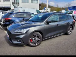 Grau Gebraucht 2021 Ford Focus Kombi | 22.000 € (Guter Preis)