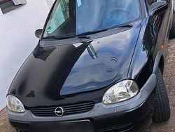 Schwarz Gebraucht 1999 Opel Corsa Kleinwagen | 600 €