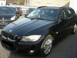 Schwarz Gebraucht 2010 BMW 318 Kombi | 2.999 € (Guter Preis)
