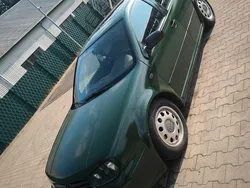 Grün Gebraucht 1999 VW Golf IV Basis Limousine | 1.600 €