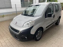 Silber Gebraucht 2016 Fiat Fiorino Trekking Van / Kleinbus | 6.250 €