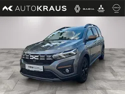 Grau Gebraucht 2023 Dacia Jogger Extreme Limousine | 20.400 € (Teuer)