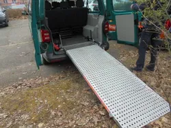 Grün Gebraucht 2019 VW T6.1 Van | 26.990 € (Teuer)