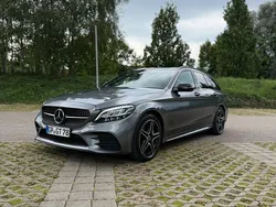 Grau Gebraucht 2018 Mercedes C220 AMG Limousine | 26.950 € (Etwas zu teuer)