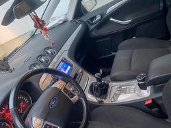 Schwarz Gebraucht 2010 Ford S-MAX S Van / Kleinbus | 5.500 € (Guter Preis)