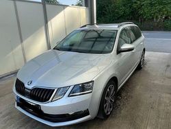 Silber Gebraucht 2019 Skoda Octavia Soleil Kombi | 11.999 € (Guter Preis)