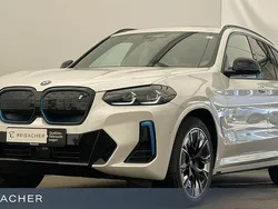 Mineralweiß metallic Gebraucht 2022 BMW iX3 M Sport SUV | 39.990 € (Guter Preis)