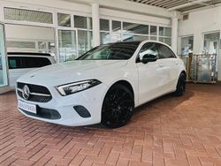 Weiß Gebraucht 2018 Mercedes A250 Night Limousine | 26.999 € (Etwas zu teuer)