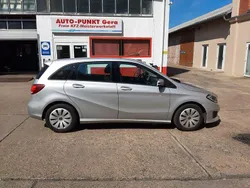 Silber Gebraucht 2017 Mercedes B180 Van / Kleinbus | 13.480 € (Guter Preis)
