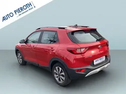 Rot Gebraucht 2021 Kia Stonic Vision SUV | 17.850 € (Guter Preis)