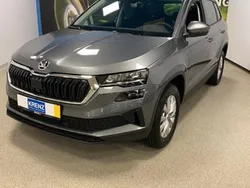 Schwarz Neu 2025 Skoda Karoq Selection SUV | 33.990 € (Guter Preis)