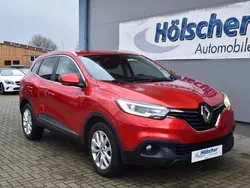 Feuerrot Gebraucht 2017 Renault Kadjar SUV | 15.950 € (Fairer Preis)