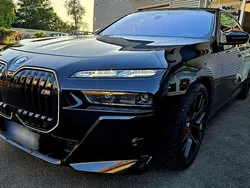 Schwarz Gebraucht 2023 BMW 760 M Performance Limousine | 158.999 €