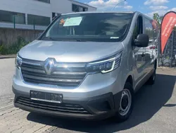Grau Gebraucht 2023 Renault Trafic Komfort Van | 36.990 € (Fairer Preis)