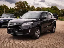 Cosmic black pearl metallic Gebraucht 2025 Suzuki Vitara Comfort SUV | 30.500 € (Teuer)