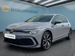 Grau Gebraucht 2024 VW Golf VIII Kleinwagen | 31.649 € (Fairer Preis)