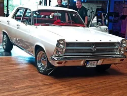 Weiß Gebraucht 1966 Ford Fairlane Limousine | 21.000 €