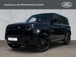 Schwarz Gebraucht 2024 Land Rover Defender Black Edition SUV | 122.480 € (Teuer)