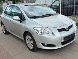 Silver metallic Gebraucht 2008 Toyota Auris Luna Kleinwagen | 3.250 € (Fairer Preis)