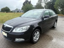 Schwarz Gebraucht 2010 Skoda Octavia Limousine | 4.960 € (Guter Preis)