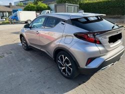Silber Gebraucht 2021 Toyota C-HR Team SUV | 19.990 € (Fairer Preis)