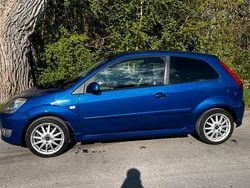 Blau Gebraucht 2005 Ford Fiesta ST Kleinwagen | 2.000 € (Guter Preis)