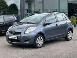Blau Gebraucht 2009 Toyota Yaris Cool Limousine | 2.400 € (Superpreis)