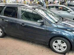Grau Gebraucht 2009 Ford Focus Kombi | 999 € (Superpreis)