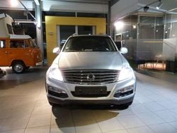 Silber Gebraucht 2014 Ssangyong (KGM) Rexton SUV | 6.900 € (Etwas zu teuer)