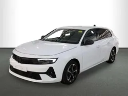 Weiß Gebraucht 2024 Opel Astra Kombi | 21.450 € (Guter Preis)
