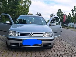 Grau Gebraucht 2002 VW Golf IV Kleinwagen | 1.800 € (Fairer Preis)