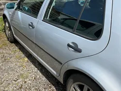 Grau Gebraucht 2000 VW Golf IV Kombi | 1.100 € (Fairer Preis)