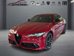 Rot (dunkelrot) Gebraucht 2023 Alfa Romeo Giulia Competizione Limousine | 40.850 € (Fairer Preis)