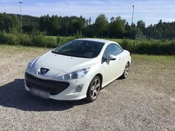 Weiß Gebraucht 2010 Peugeot 308 CC Platinum Cabrio | 8.800 €