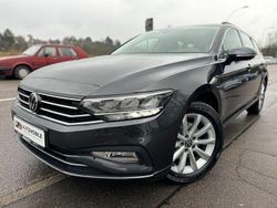 Grau Gebraucht 2022 VW Passat Business Kombi | 16.999 € (Guter Preis)