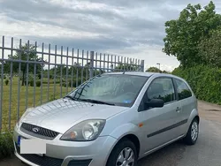 Silber Gebraucht 2007 Ford Fiesta Kleinwagen | 2.000 € (Fairer Preis)