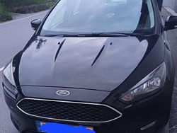 Schwarz Gebraucht 2015 Ford Focus Kombi | 6.900 € (Fairer Preis)