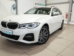 Weiß Gebraucht 2022 BMW 330e M Sport Kombi | 32.900 € (Guter Preis)