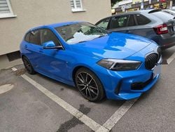Blau Gebraucht 2021 BMW 118 M Sport Kleinwagen | 23.500 € (Fairer Preis)