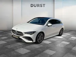 Weiß Gebraucht 2023 Mercedes CLA200 AMG Limousine | 34.999 € (Fairer Preis)